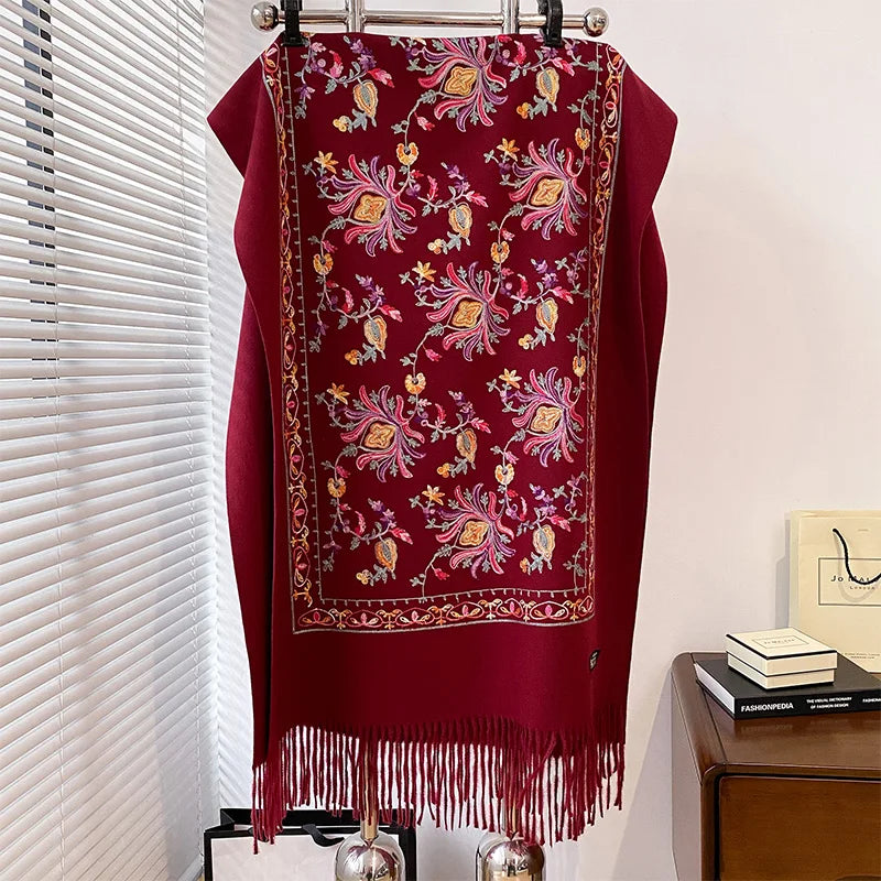 Women’s Soft Printed Winter Scarf – Oversized Fringed Wrap for Elegant Cold-Weather Layering
