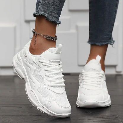 Women’s Lightweight Mesh Sneakers – Lace-Up Low-Top Trainers with Layered Panels and Chunky Cushioned Sole