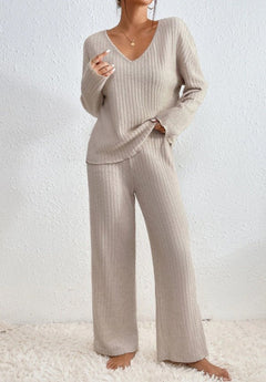 Women’s Lounge Set – Ribbed Knit V-Neck Top with Wide-Leg Trousers