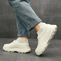Women’s Fleece-Lined Slip-On Shoes – Low-Cut Everyday Footwear with Ribbed Stretch Collar and Gripped Sole