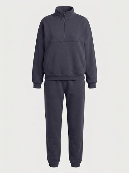 Women’s Half-Zip Sweatshirt Set – Relaxed Jogger Outfit for Travel and Everyday Wear