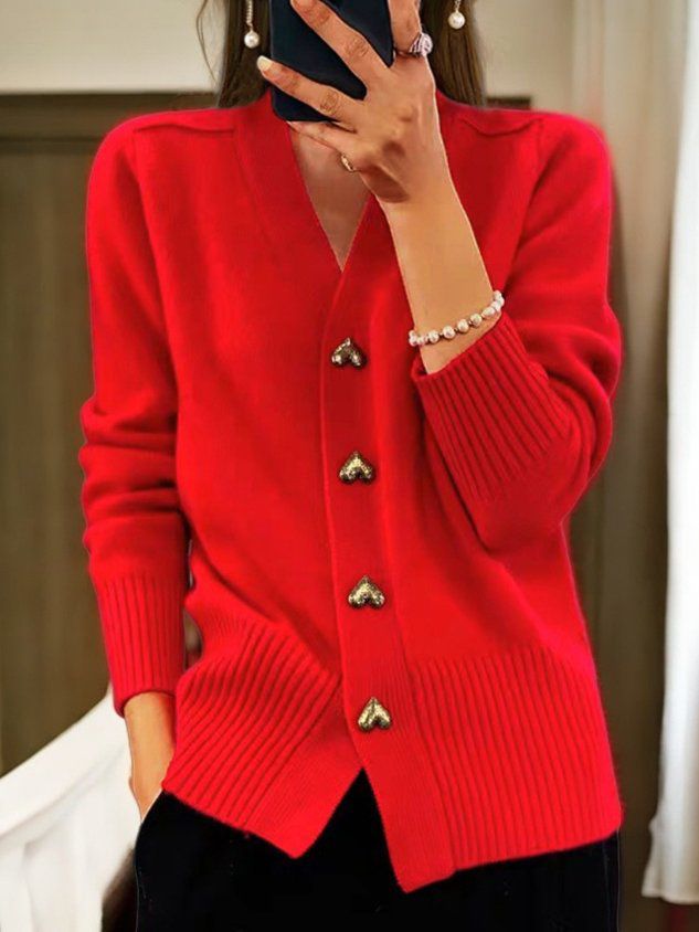 Women’s Heart-Button Knit Cardigan – Elegant V-Neck Layer for Everyday Styling