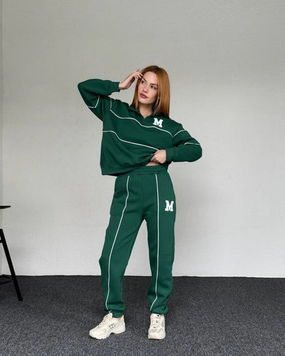 Women’s Contrast-Piped Half-Zip Tracksuit – Relaxed Sweatshirt and Joggers for Everyday Wear