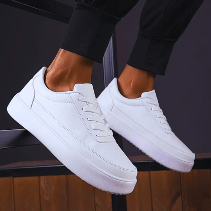 Men’s Minimalist Low-Top Sneakers – Streamlined Lace-Up Trainers with Cushioned Platform Sole for Everyday Wear
