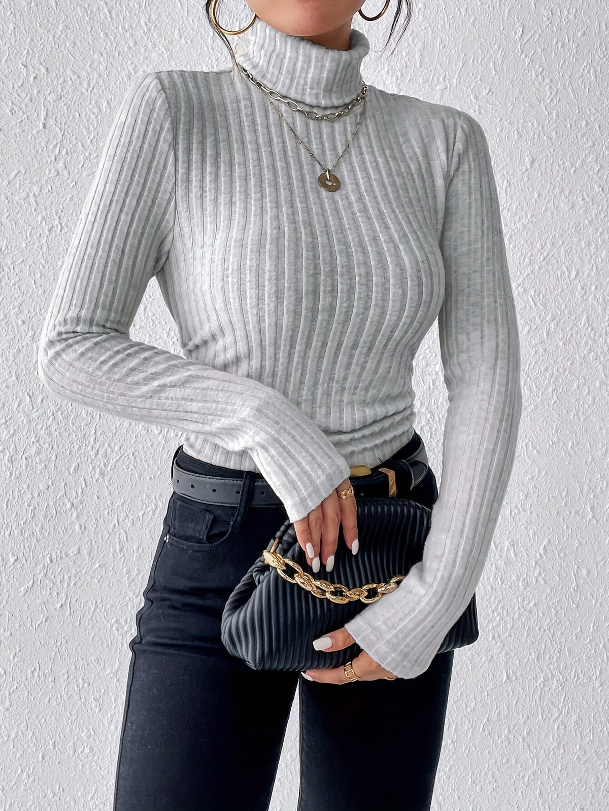 Women’s Roll-Neck Jumper – Ribbed Knit with Slim Fit