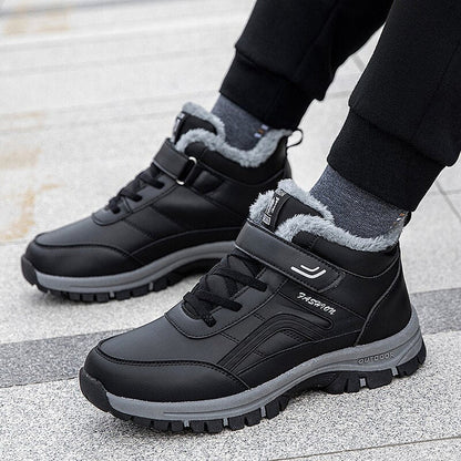Men’s Thermal Winter Boots – Fleece-Lined Ankle Design with Secure Strap and Rugged Outdoor Sole