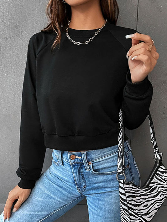 Women’s Cropped Raglan Sweatshirt – Sporty Crew-Neck Pullover with Ribbed Trim