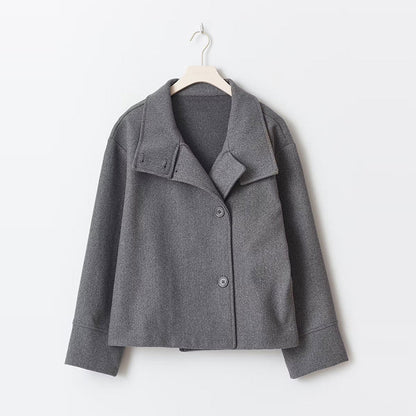 Women’s Double-Breasted Short Coat – Relaxed Structured Layer for City and Everyday Wear