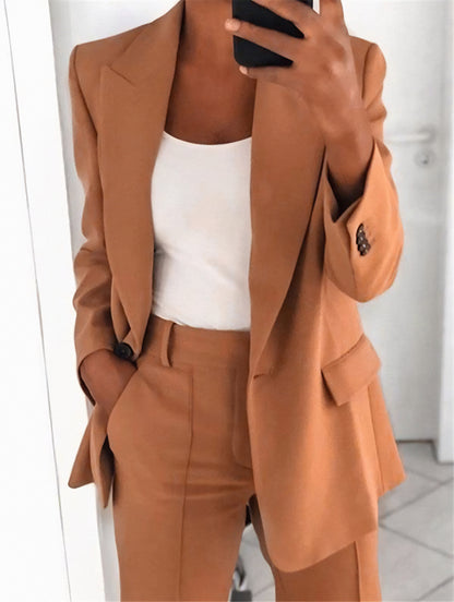 Women’s Two-Piece Set – Open Blazer with Wide Pleat-Front Trousers