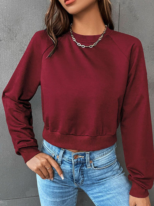 Women’s Cropped Raglan Sweatshirt – Sporty Crew-Neck Pullover with Ribbed Trim