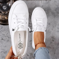 Women’s Lace-Up Casual Trainers – Clean Everyday Shoes for Spring and Autumn