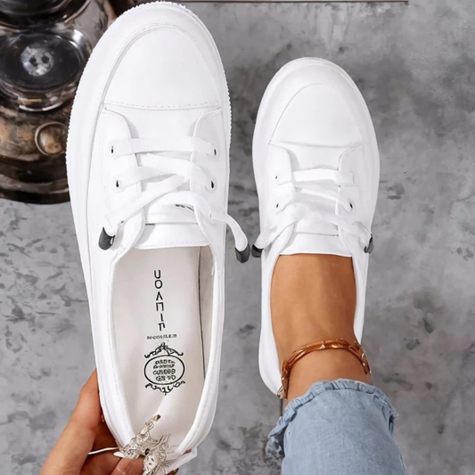 Women’s Lace-Up Casual Trainers – Clean Everyday Shoes for Spring and Autumn