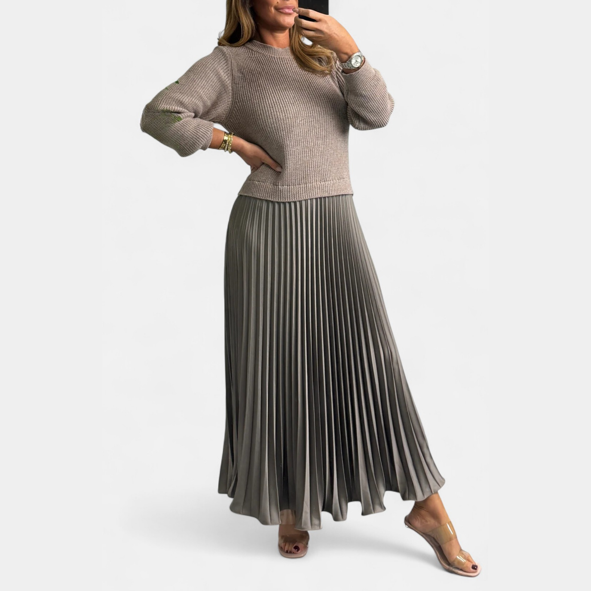 Women’s Jumper Dress – Knitted Maxi Dress with Pleated Skirt