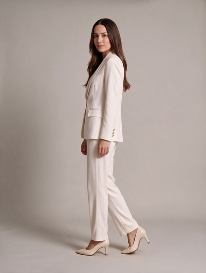 Women’s Tailored Trouser Suit – Single-Breasted Fitted Blazer with Cropped Straight-Leg Trousers for Office and Business Wear