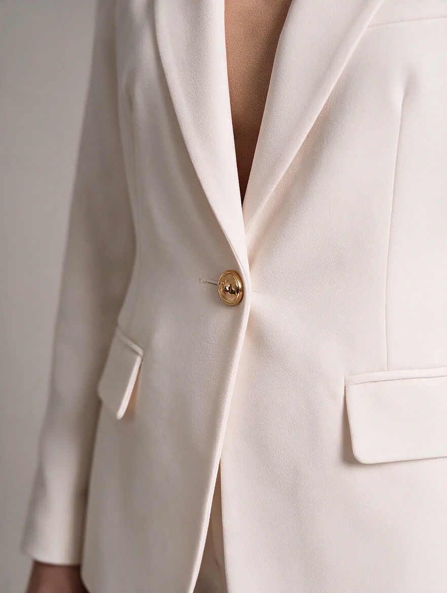 Women’s Tailored Trouser Suit – Single-Breasted Fitted Blazer with Cropped Straight-Leg Trousers for Office and Business Wear