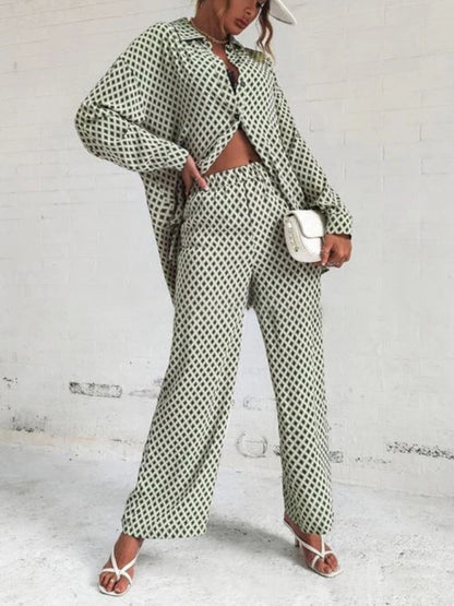 Women’s Printed Shirt and Trouser Set – Button-Front Long-Sleeve Top with Wide-Leg Trousers for Statement Casual Wear