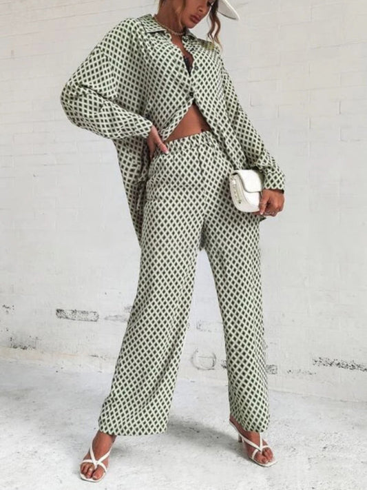 Women’s Printed Shirt and Trouser Set – Button-Front Long-Sleeve Top with Wide-Leg Trousers for Statement Casual Wear