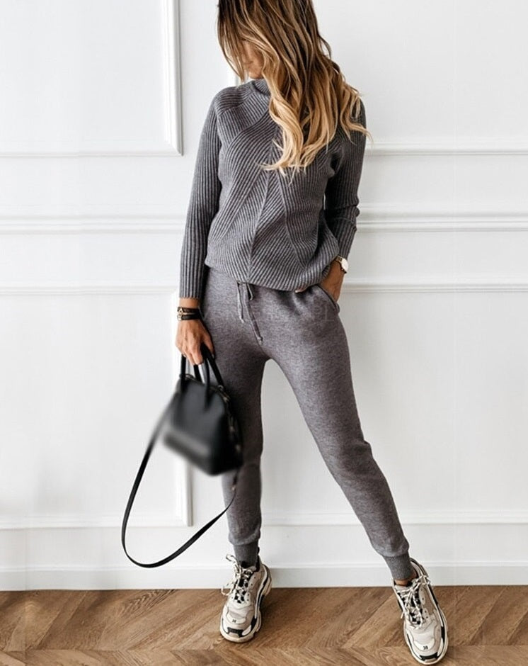 Women’s Ribbed Mock-Neck Sweater and Jogger Set – Relaxed Two-Piece Outfit for Cooler Days