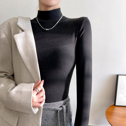 Women’s Fine-Rib Mock-Neck Sweater – Slim Long-Sleeve Essential for Autumn Layering