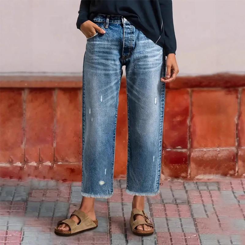Women’s High-Waist Jeans – Straight-Leg Cropped Jeans in Faded Wash