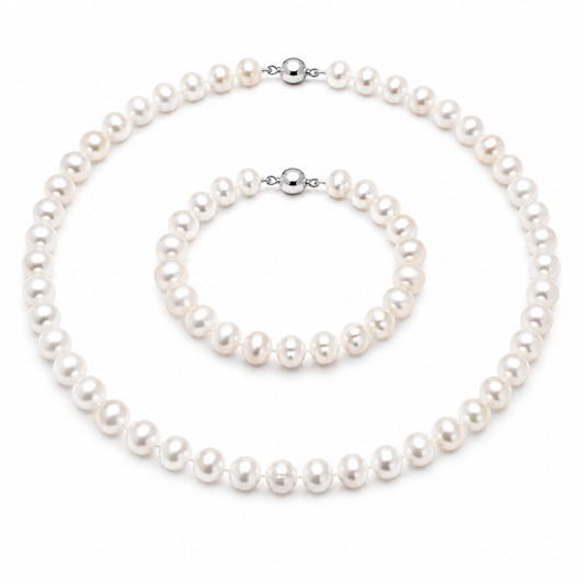 Freshwater Pearl Necklace & Bracelet Set on white background