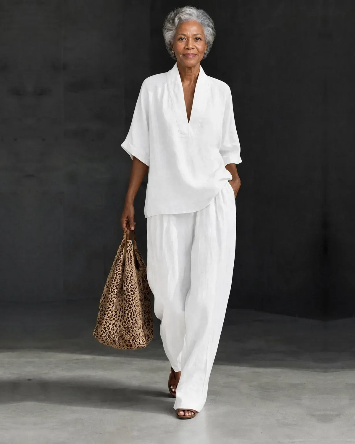 Women’s Two-Piece Set – Short-Sleeve V-Neck Blouse with Wide-Leg Trousers