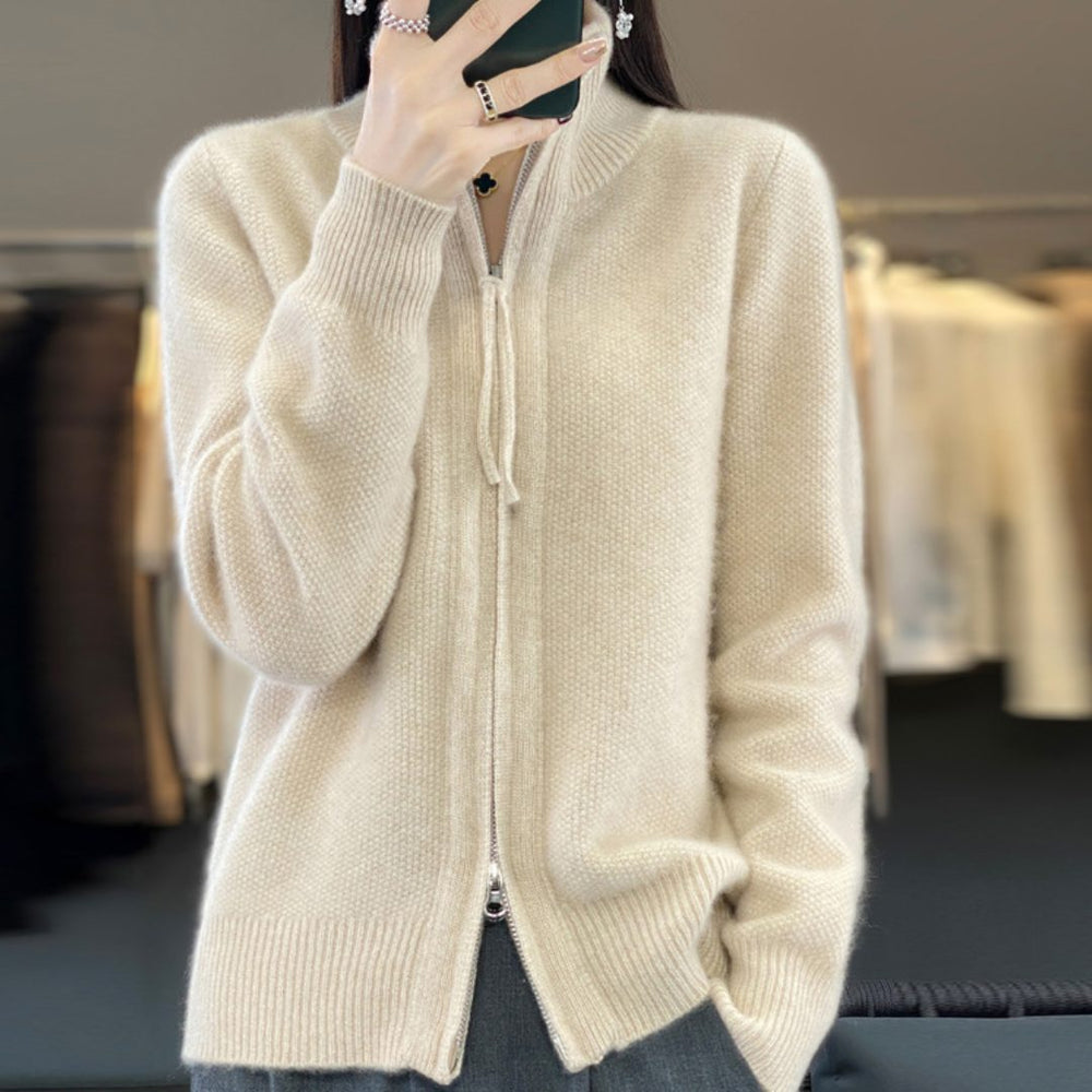 Women’s Wool Zip-Up Cardigan – Oversized High-Neck Knit Sweater with Ribbed Trims and Front Pockets