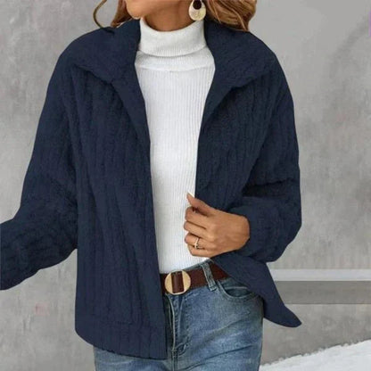 Women’s Plush Fleece Collared Jacket – Soft Textured Winter Layer for Relaxed Everyday Cold-Weather Wear