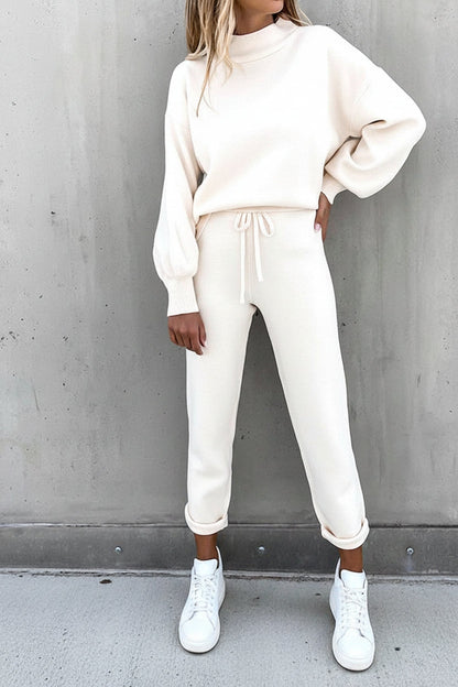 Women’s Mock-Neck Sweatshirt and Jogger Set – Relaxed Loungewear for Cooler Days