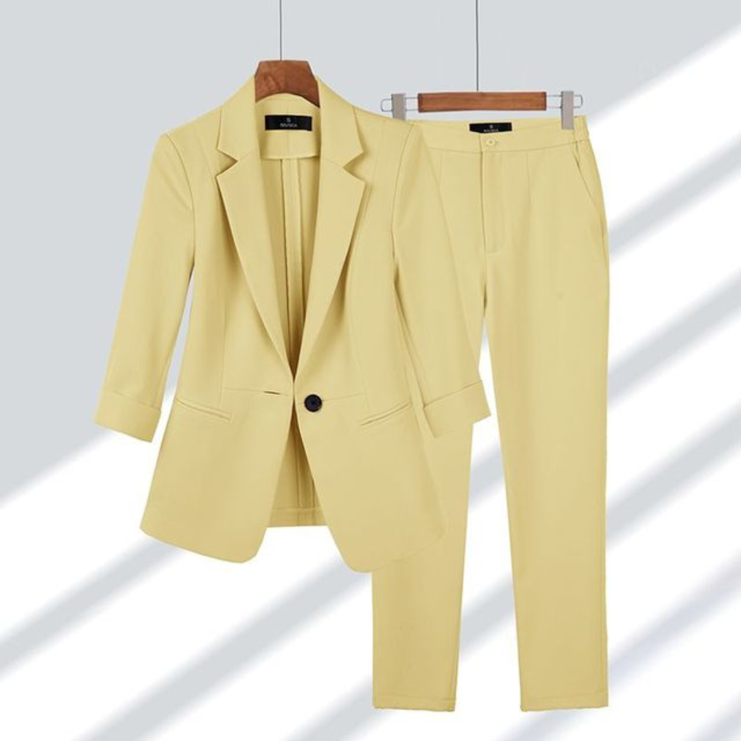 Women’s Slim Fit Blazer and Trouser Set – Tailored Office Suit for Business and Smart Events